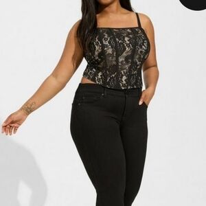 🆕️ 🖤 BLACK LACE CORSET CROP TOP 🖤